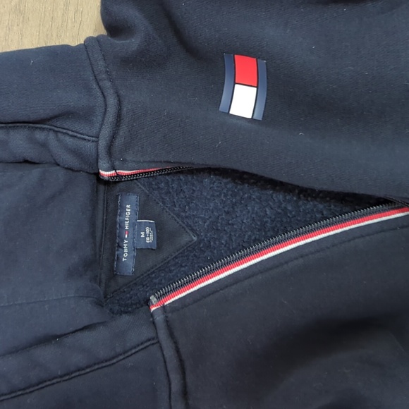 Boys Tommy navy cotton hoodie - Fits Small - Picture 2 of 6